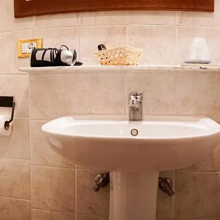 Le Undici Lune Bed & Breakfast *